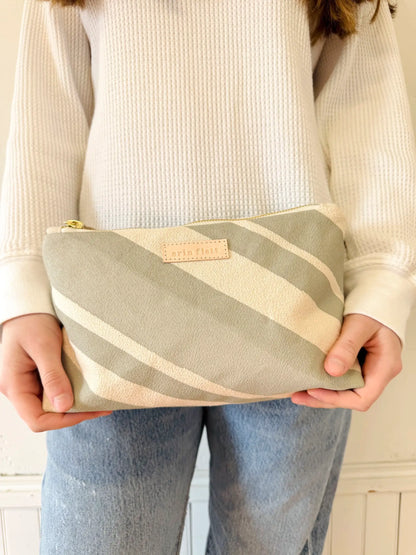 Laura Pouch – Vintage Stripe